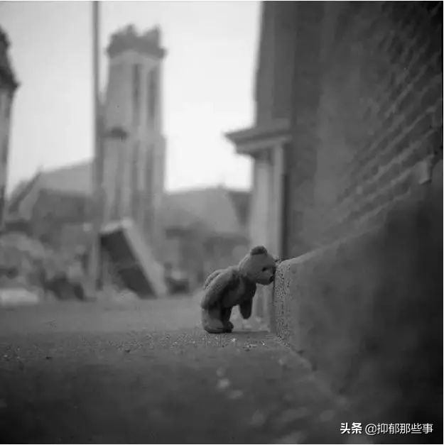 抑郁症女孩自杀前发的朋友圈：我们为什么对死亡如此恐惧